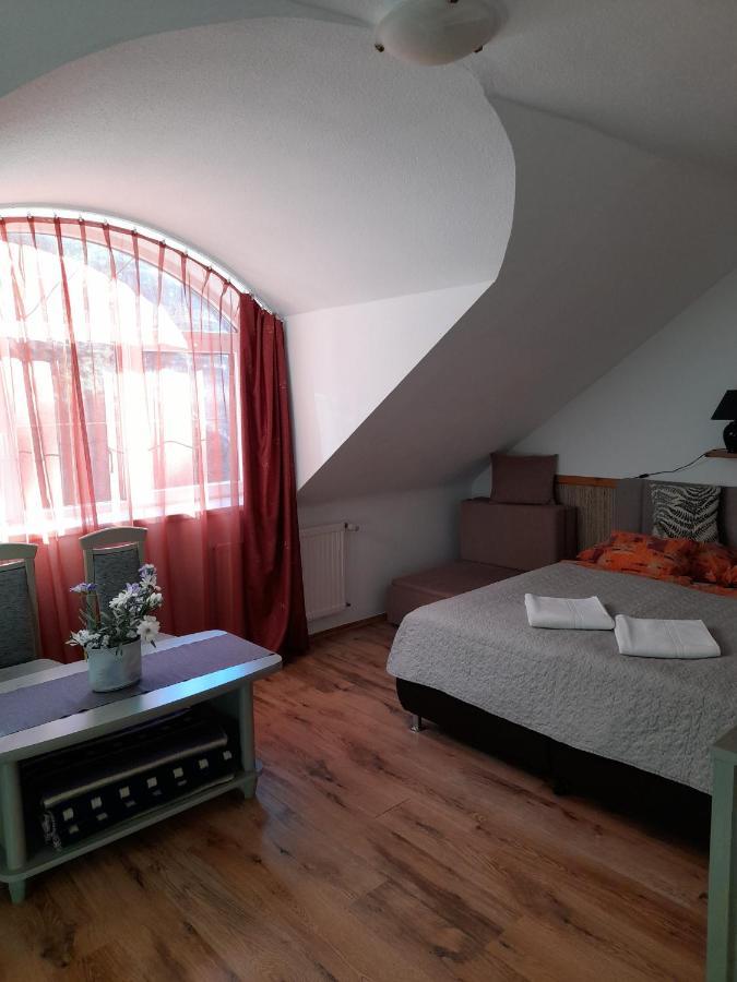 Zoeld Sziget Vendeghaz Hotell Eger Eksteriør bilde
